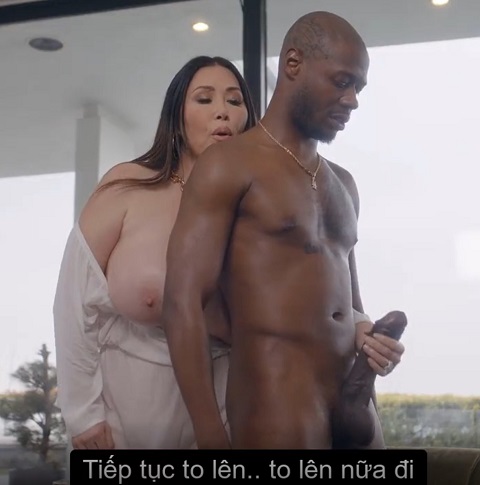 Bà chủ vú to và anh quản gia mỹ đen cặc bự